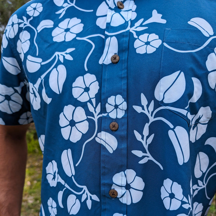 Men's Short Sleeve Pohuehue Pareu Navy Shirt
